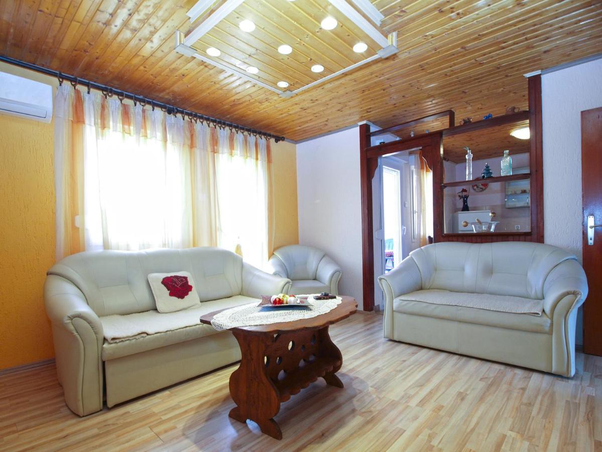 Apartment Nikica 782 Пула Екстериор снимка